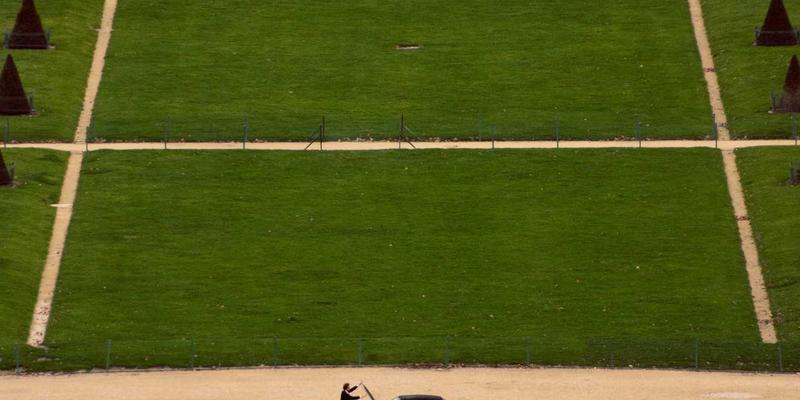 游戏资讯38:深度评测热门手机游戏,解析移动电竞新趋势