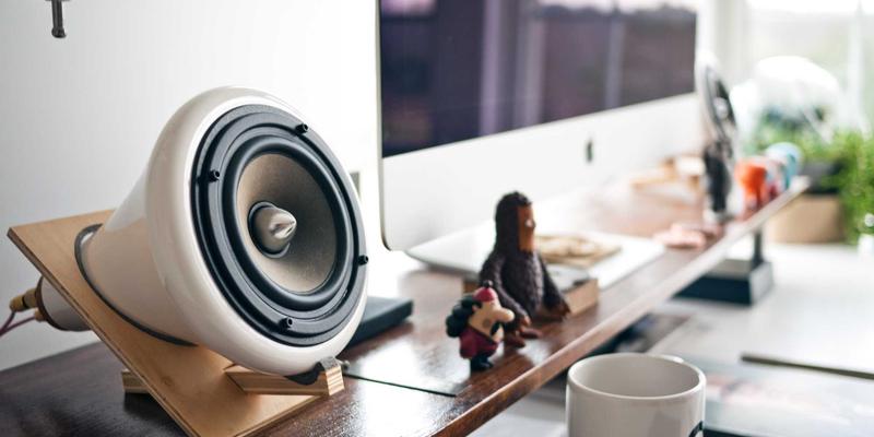 区块链游戏革命：Play-to-Earn模式是未来电竞新星还是泡沫？深度解析游戏资讯与手机游戏新趋势