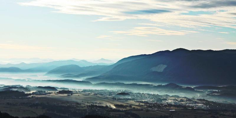 怀旧游戏复兴浪潮：经典IP重制版引爆网络游戏、手机游戏与单机游戏市场